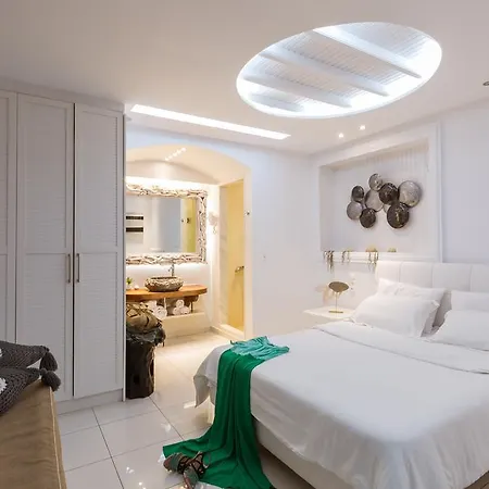 Ibiscus Boutique 3*